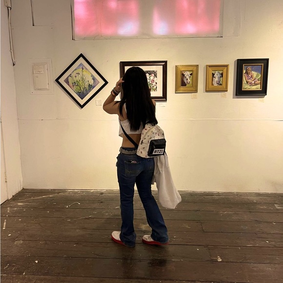 Meet your Posher, Gia - Picture 2 of 15